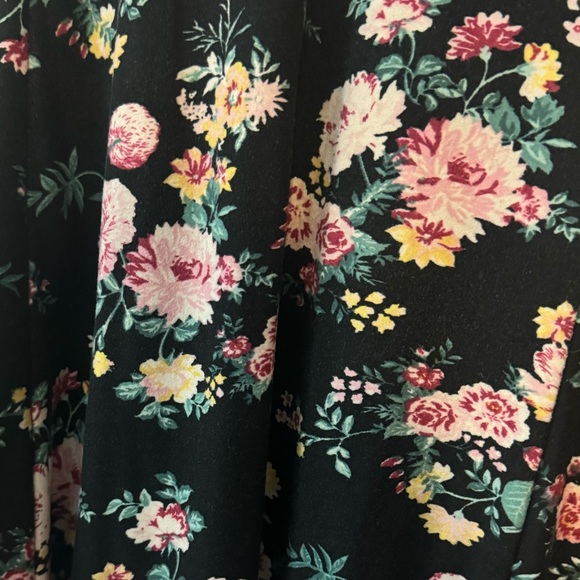 Above Knee Floral Dress 3x - Picture 2 of 6